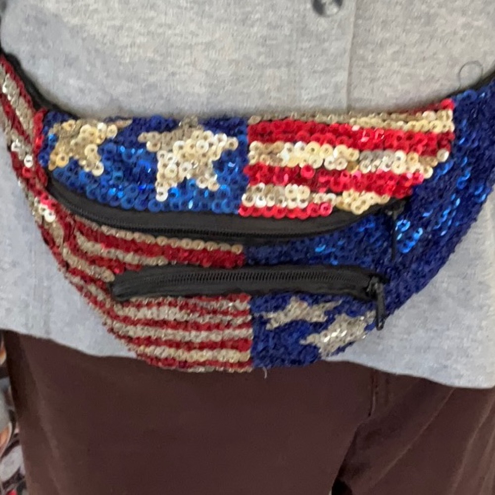 SEQUINED FANNY PACK NWOT MADE BY HURRY UP